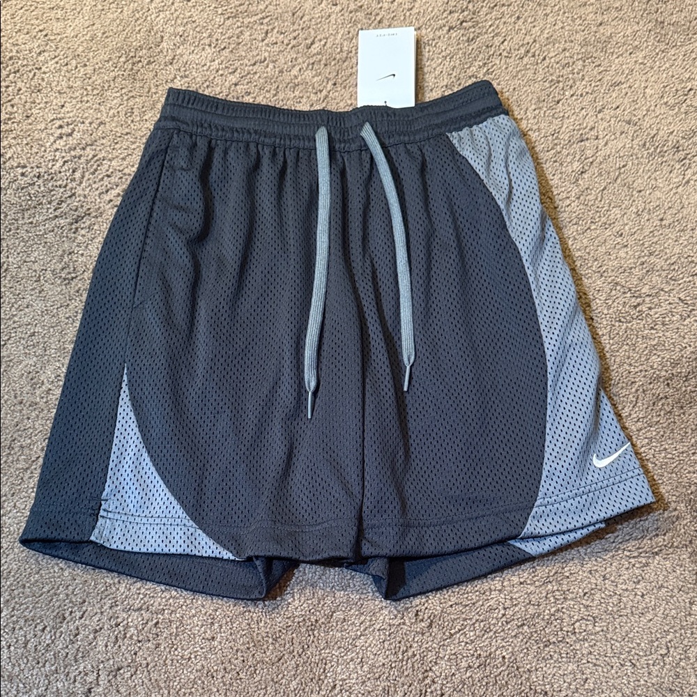 Nike Women's Black and Gray Athletic Shorts Dri-Fit Size XS NWT